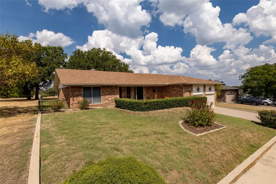 304 Lakeview Drive, Runaway Bay, TX 76426 - #3