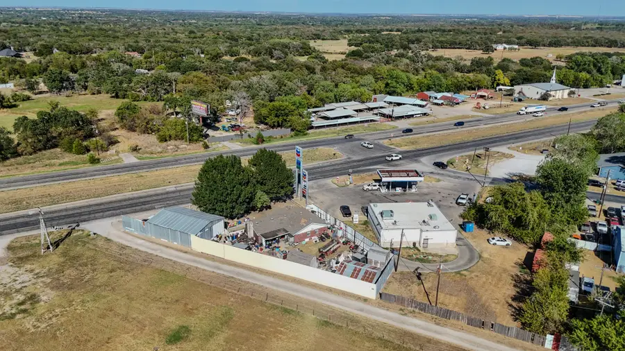 5090 E Highway 199, Springtown, TX 76082 - #2