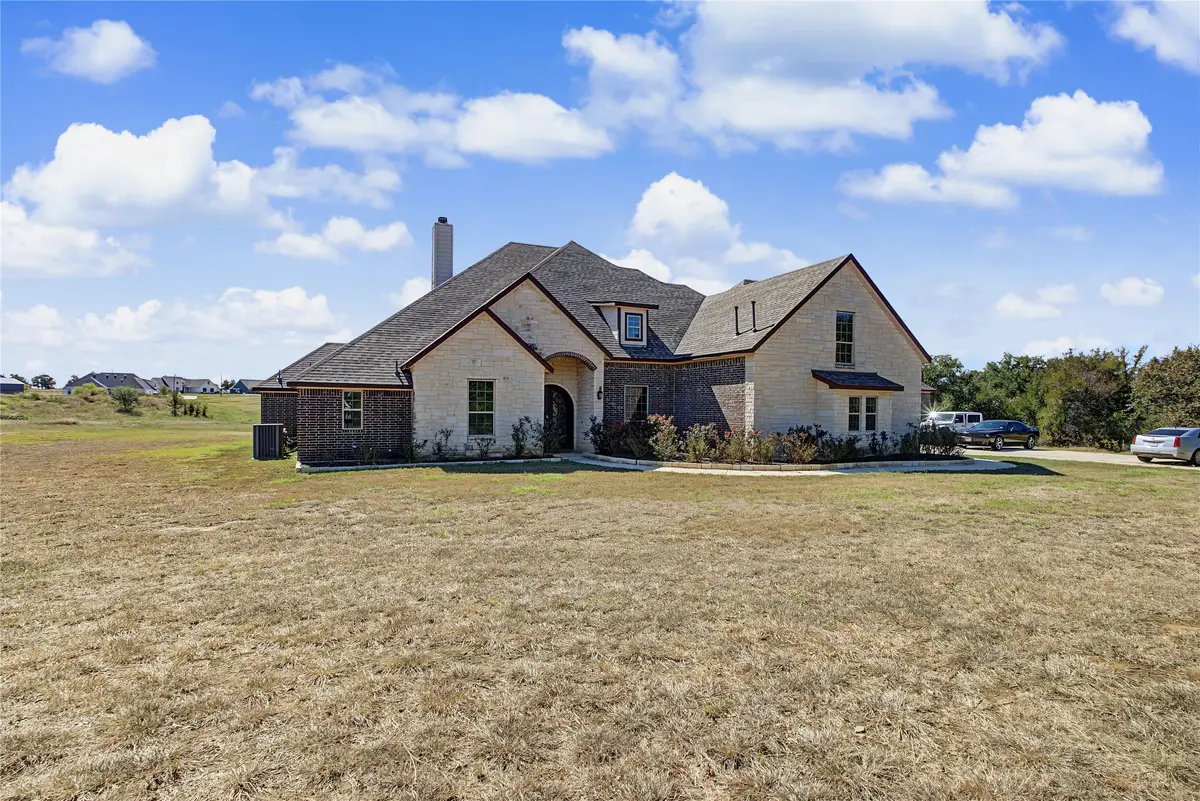 115 Chisum Drive, Millsap, TX 76066 - #1