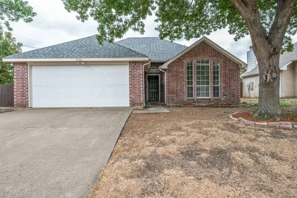 1512 Manitoba Lane, Glenn Heights, TX 75154