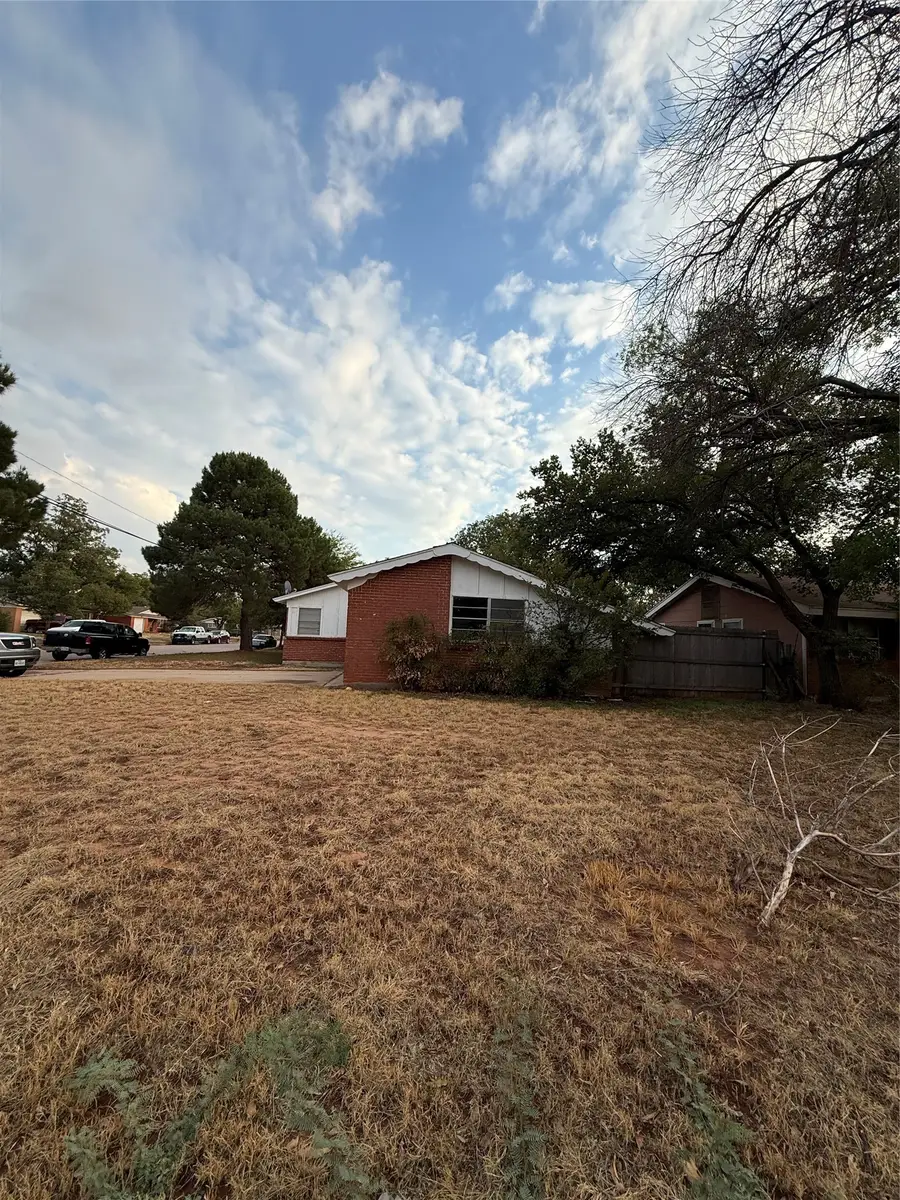3717 Laurel Drive, Abilene, TX 79603 - #2