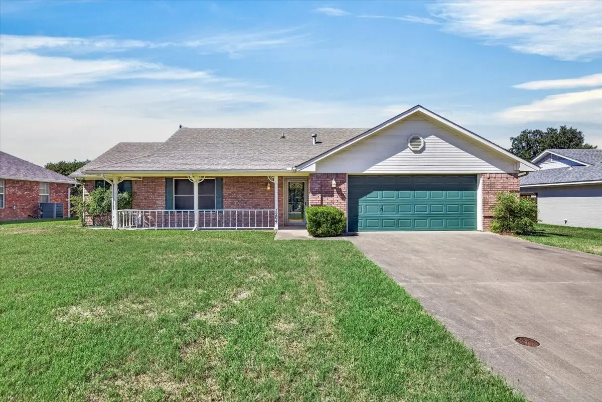 1204 S Bettie Street, Mabank, TX 75147 - #1