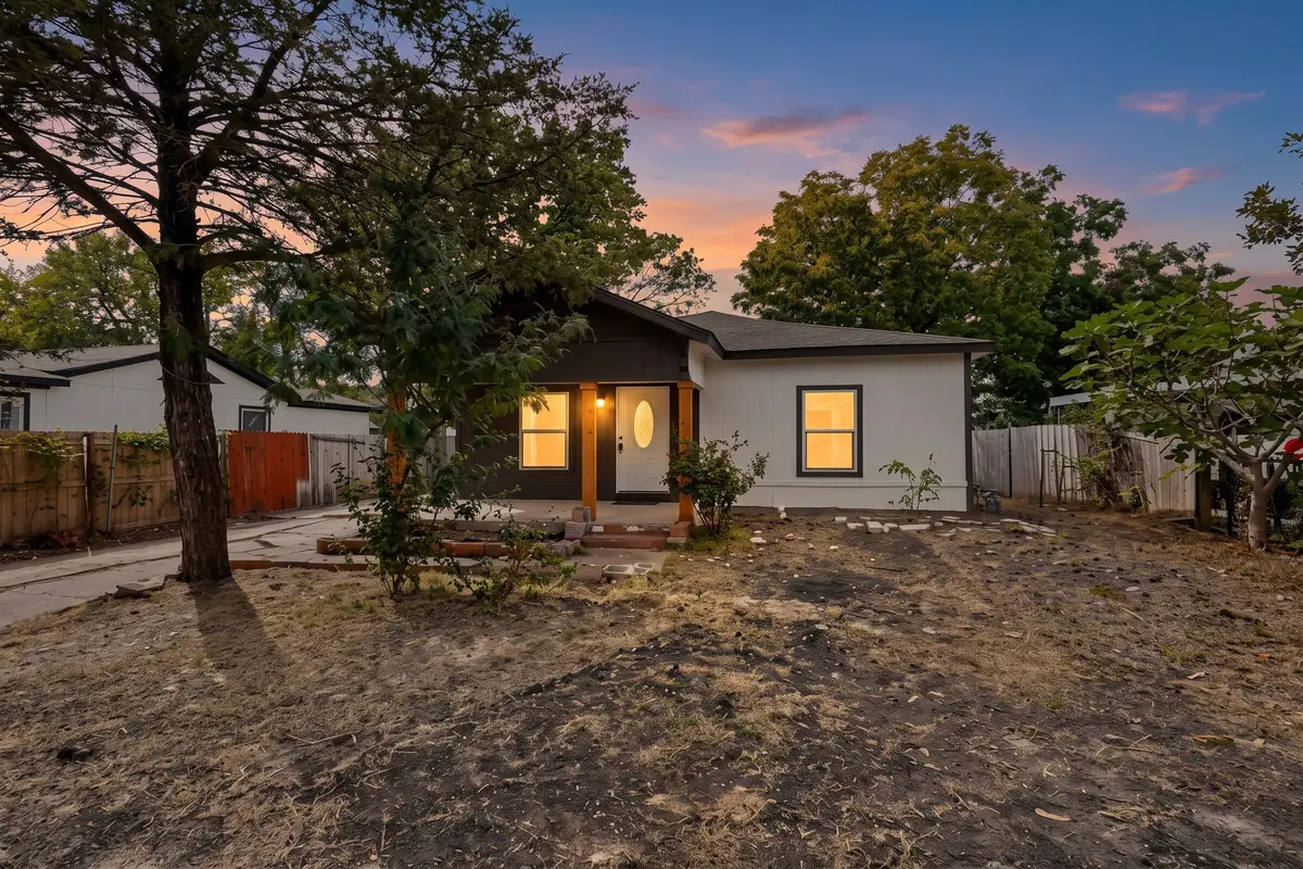 651 Ezekial Avenue, Dallas, TX 75217 - #1