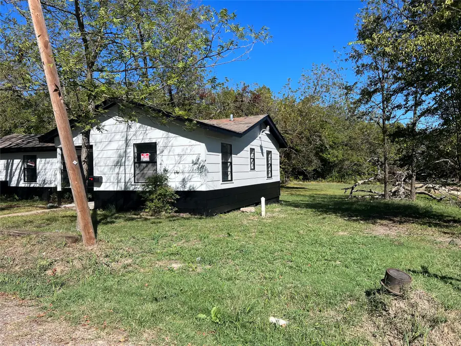 351 E Commerce Avenue, Cooper, TX 75432 - #3