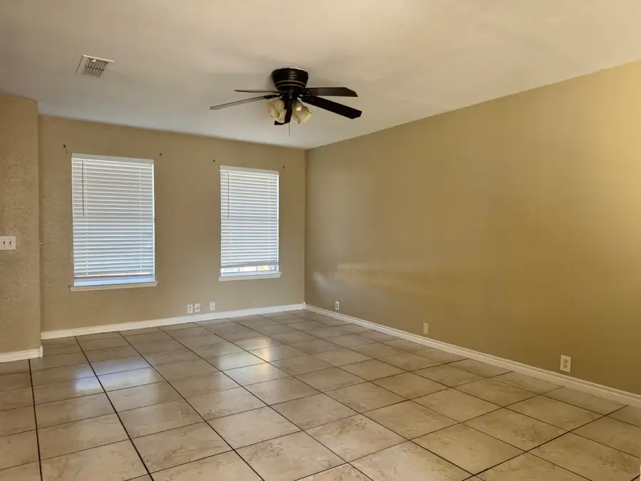 3305 Bent Creek Drive, Denton, TX 76210 - #3