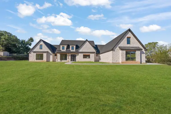 3432 Enchanted Acres Drive, Burleson, TX 76028