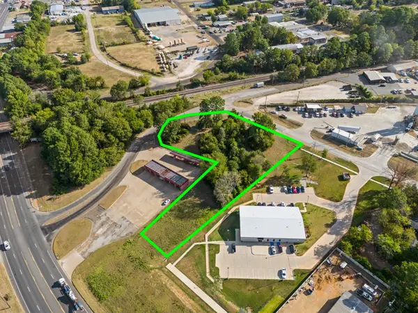 3208 W Loop 281, Longview, TX 75604