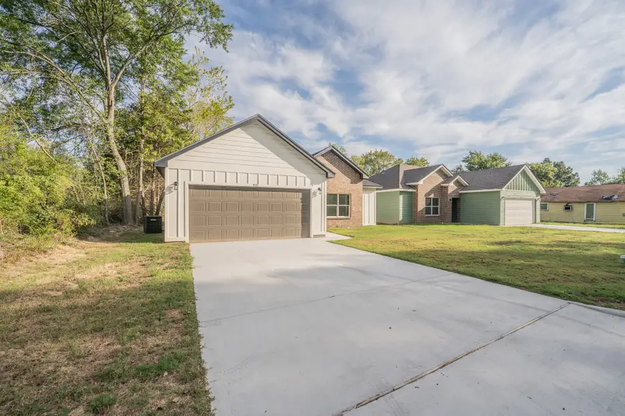 921 Putnam, Sulphur Springs, TX 75482 - #2
