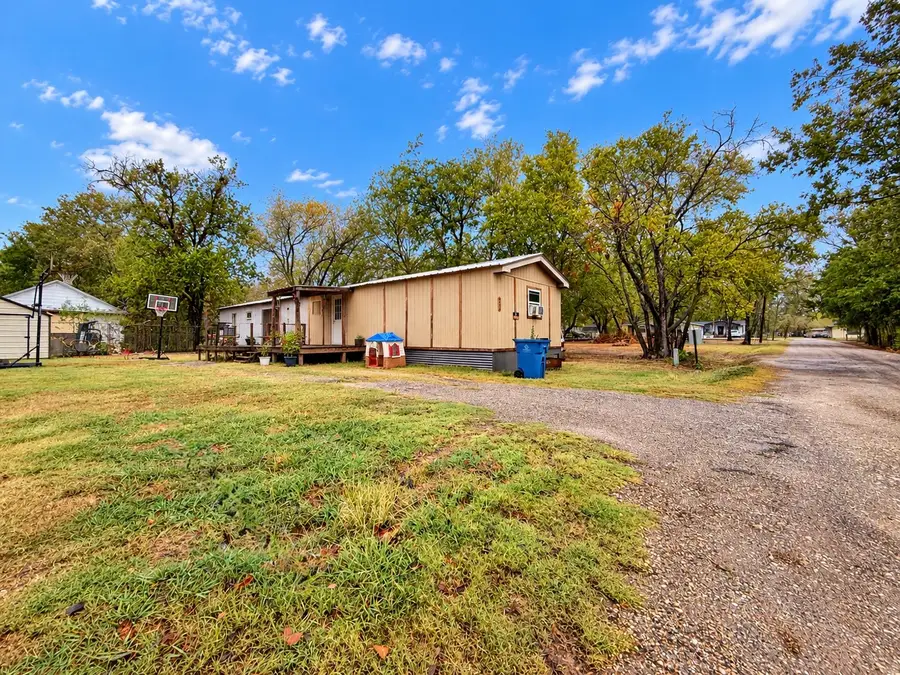 708 Lincoln Street, Campbell, TX 75422 - #3