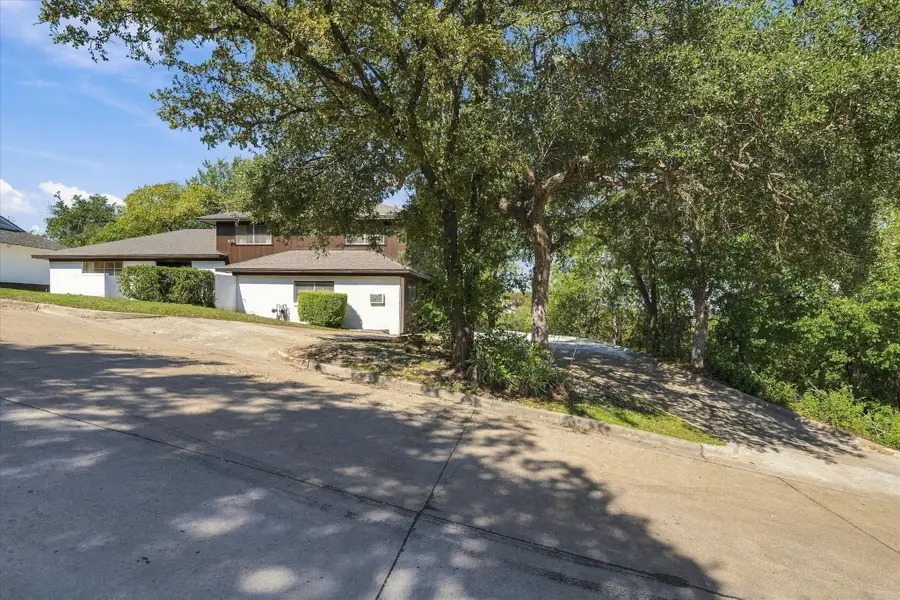 1140 Sierra Drive, Woodway, TX 76712 - #2