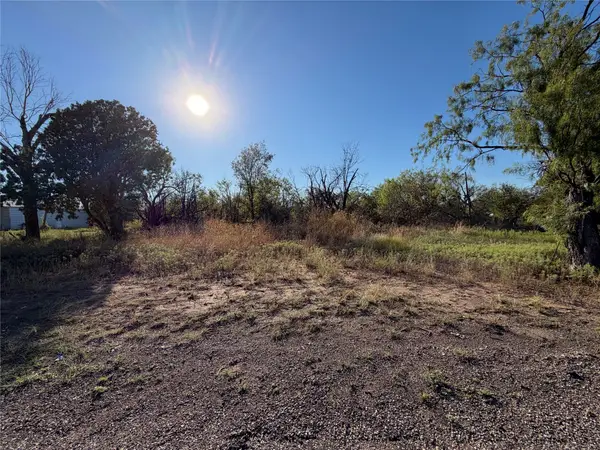 815 E 5th Street, Coleman, TX 76834