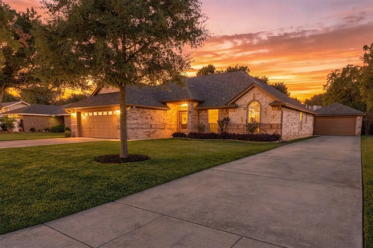 7713 Buck Street, North Richland Hills, TX 76182 - #1