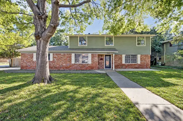 1002 Hickory Street, Irving, TX 75060