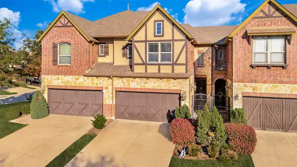 1606 Brook Grove Drive, Euless, TX 76039