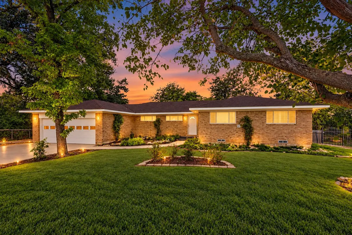 814 S Bois D Arc Street, Forney, TX 75126 - #1