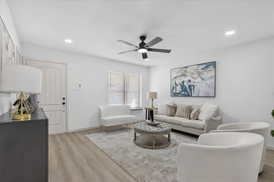 237 E Malone Avenue, Crowley, TX 76036 - #2