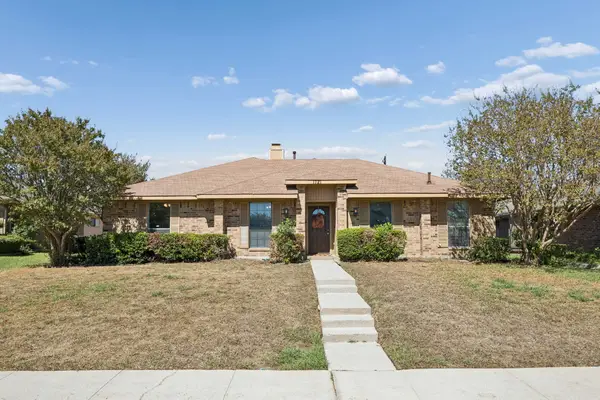 1721 Paxton Drive, Carrollton, TX 75007