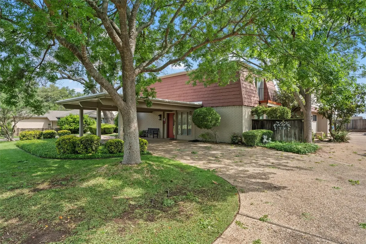 2813 Mount Carmel Drive, Waco, TX 76710 - #1