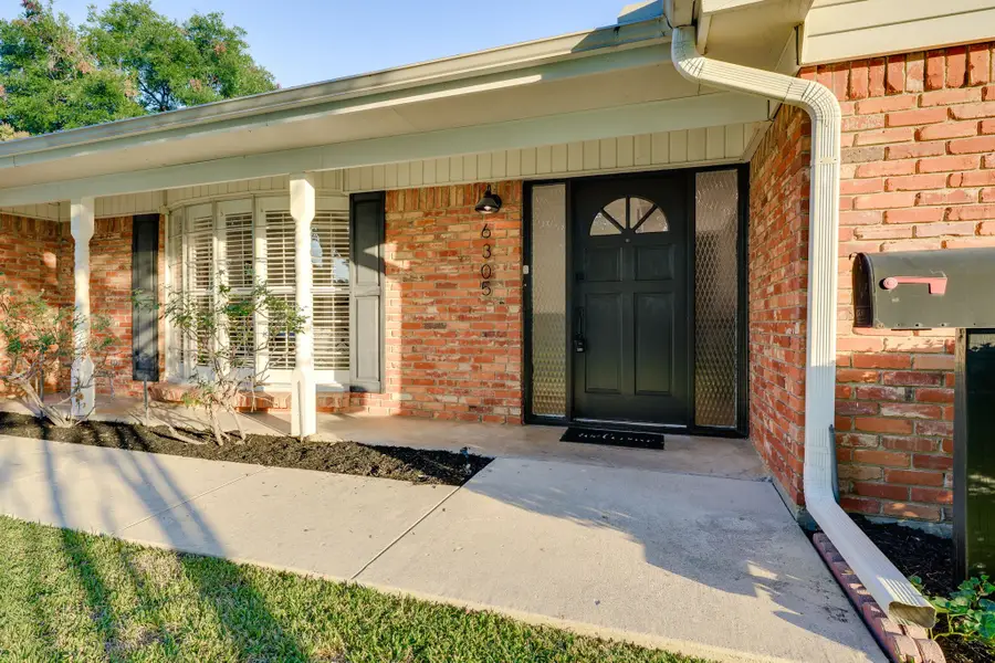 6305 Whitman Avenue, Fort Worth, TX 76133 - #2