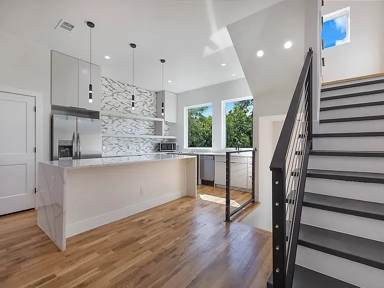 1120 Muncie Avenue, Dallas, TX 75212 - #1