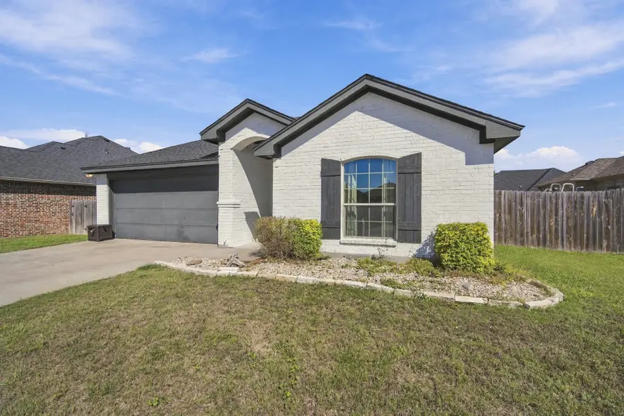425 Stoneridge Drive, Hillsboro, TX 76645 - #3
