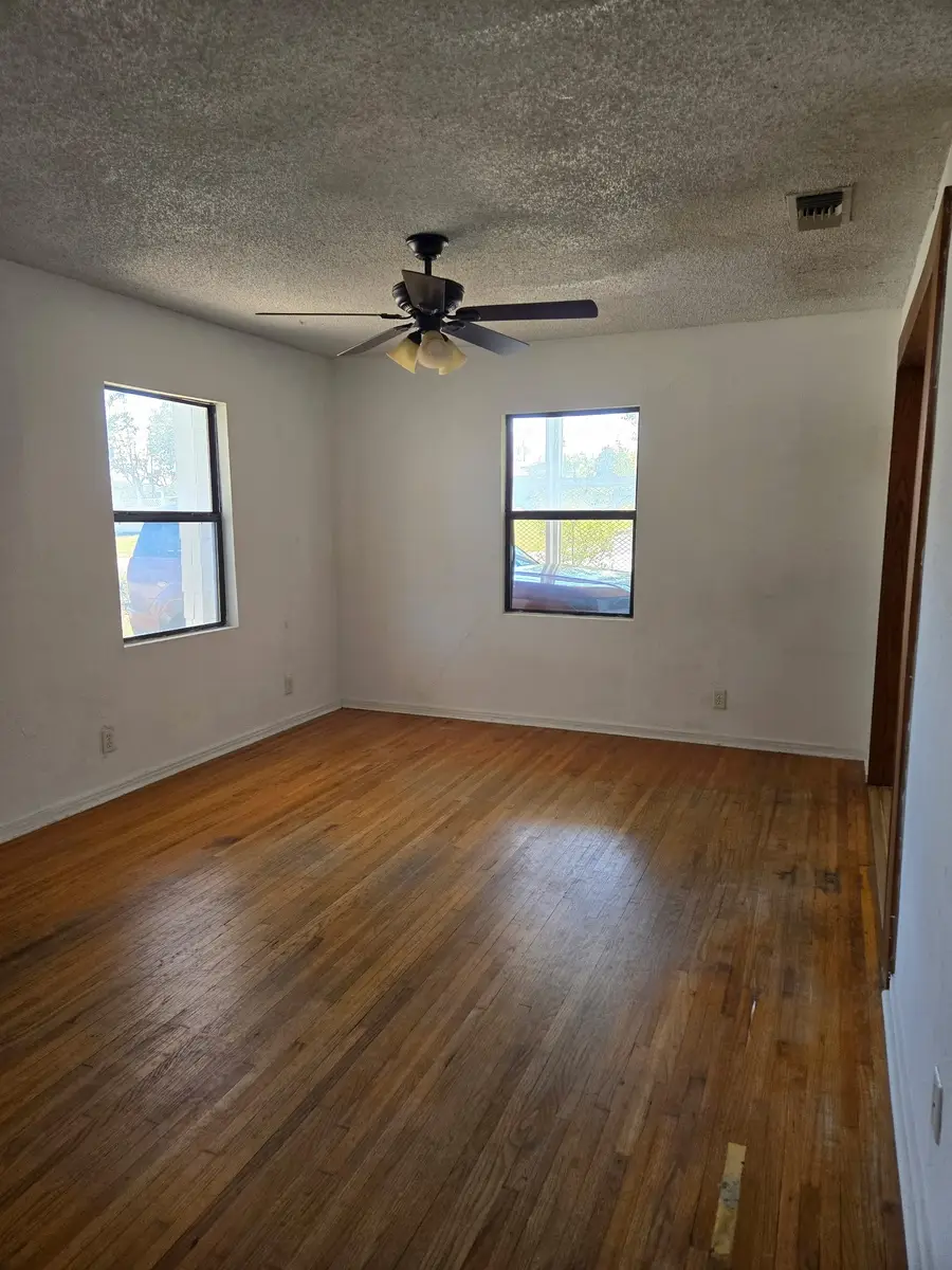 3701 Hopkins Street, Fort Worth, TX 76107 - #2