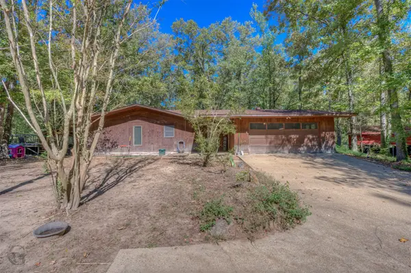 4320 Circle Square Drive, Mooringsport, LA 71060