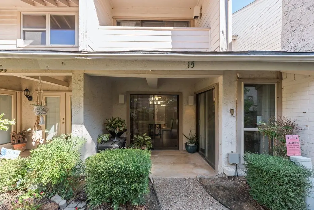 15 Oakbrook Drive, Lewisville, TX 75057 - #1