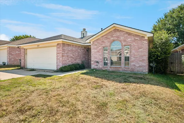 10229 Cypress Hills Drive, Fort Worth, TX 76108