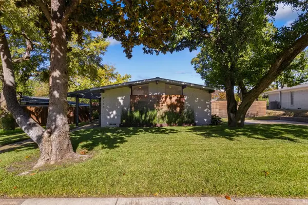 9745 Wisterwood Drive, Dallas, TX 75238