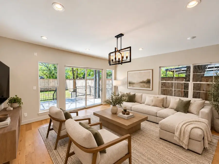 1005 Mount Auburn Avenue, Dallas, TX 75223 - #2