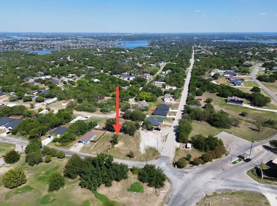 758 E Bluebonnet Drive, Granbury, TX 76048 - #3