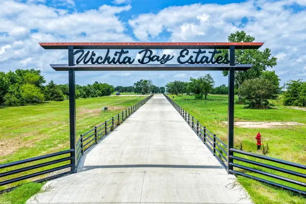 200 Caro Drive, West Tawakoni, TX 75454