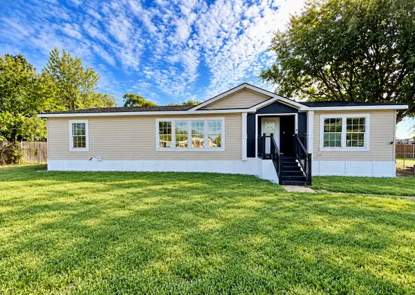 250 Rio Grande Drive, Midlothian, TX 76065