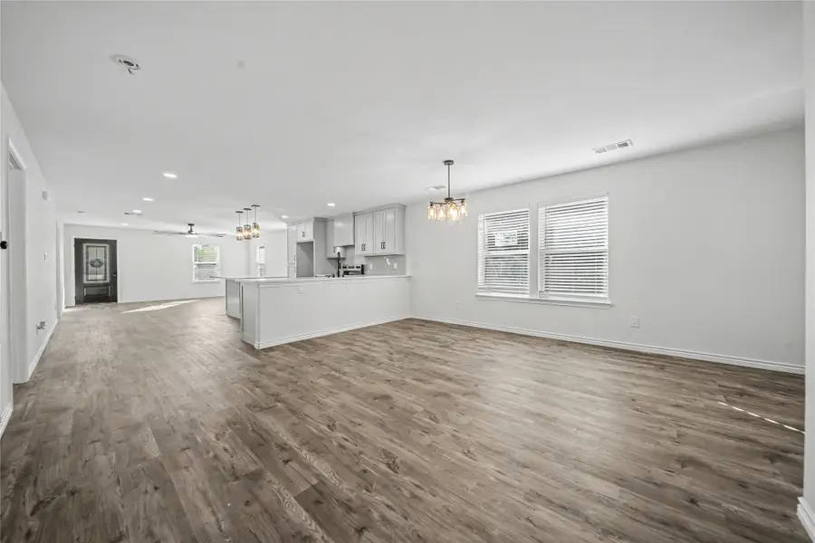703 N Dwight Avenue, Dallas, TX 75211 - #2