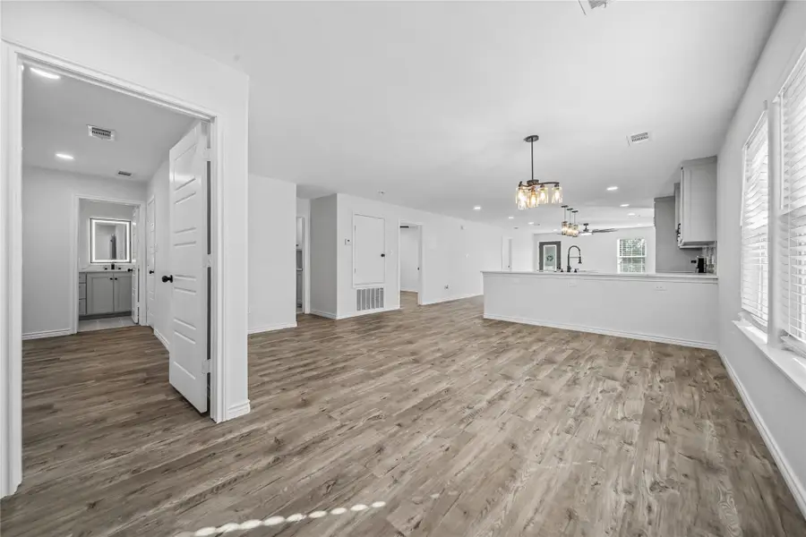 703 N Dwight Avenue, Dallas, TX 75211 - #3