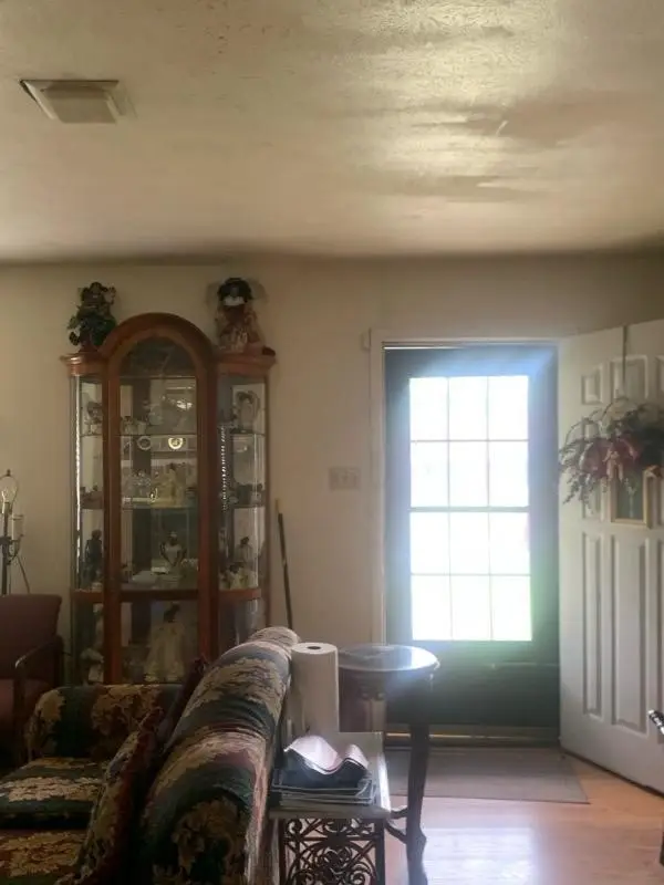 216 Churchill Avenue, Corsicana, TX 75110 - #2