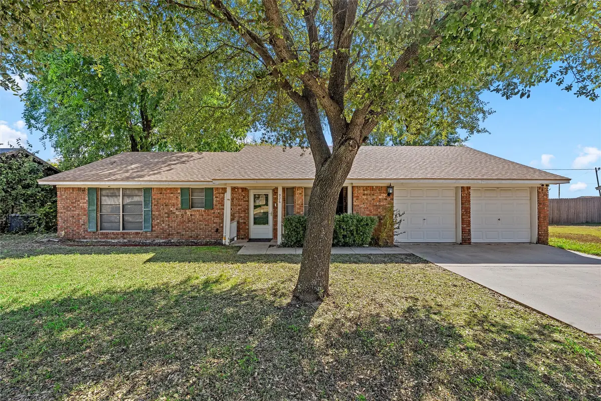 926 Rolling Hills Drive, Hewitt, TX 76643 - #1