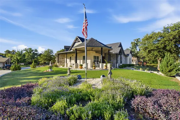 108 Ty Lane, Azle, TX 76020