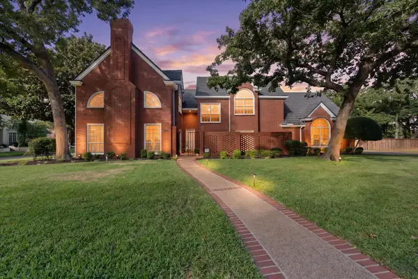 5104 Forestlake Court, Arlington, TX 76017