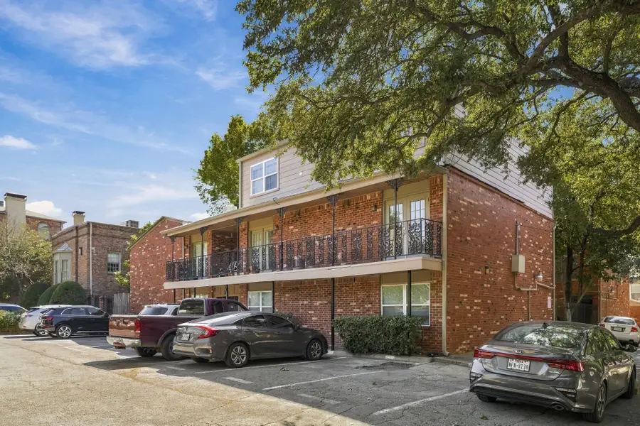 4525 Gilbert Avenue #208, Dallas, TX 75219 - #2