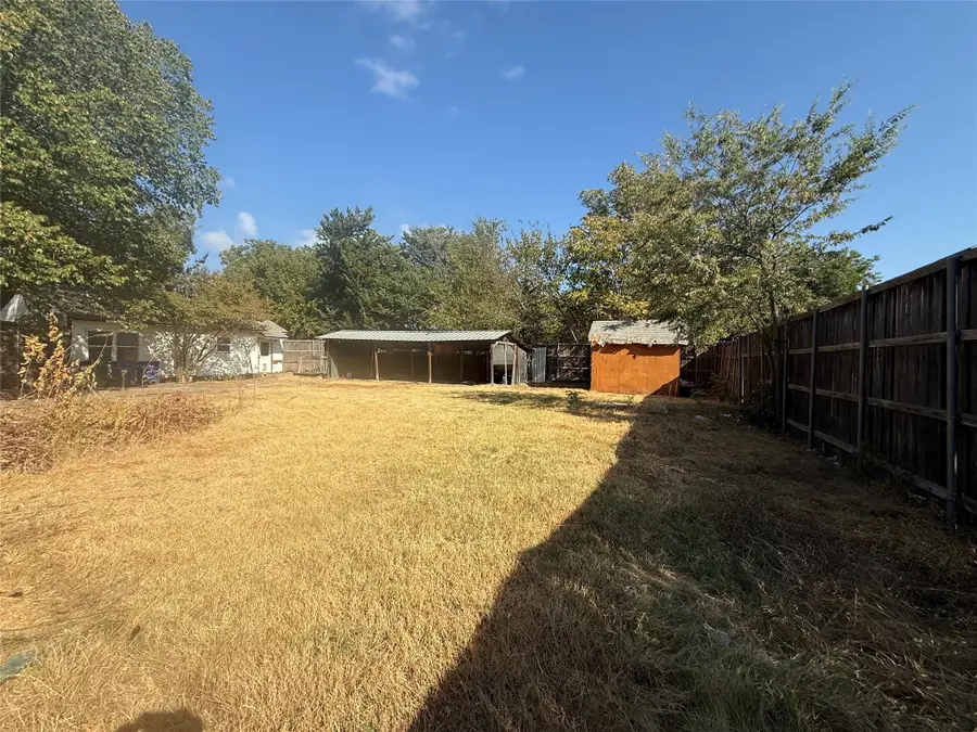 1800 Cottonwood Road, Carrollton, TX 75006 - #3