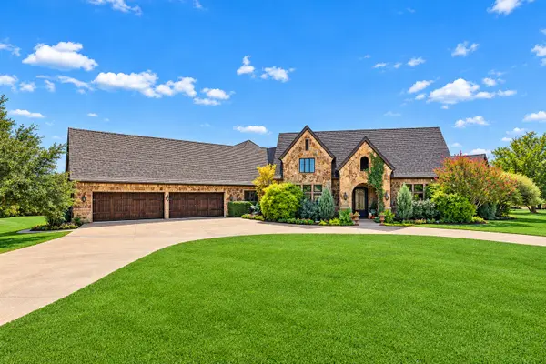 104 Blanca Meadows Court, Cresson, TX 76035