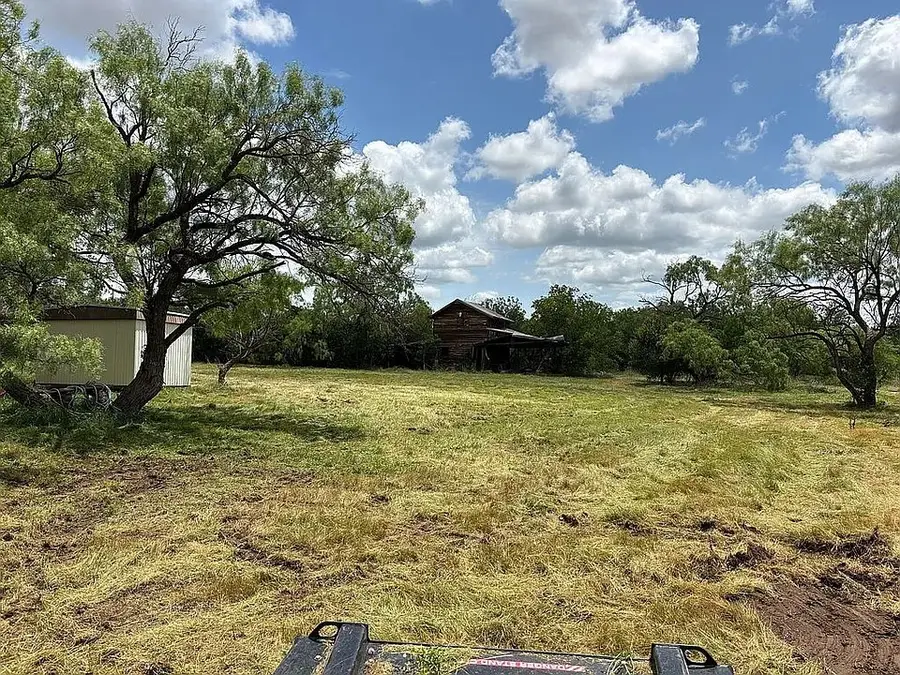 711 S Avenue E Avenue, Lueders, TX 79533 - #3