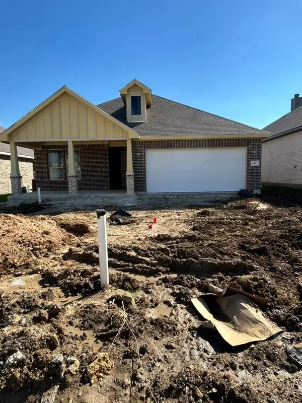 3410 Helena Street, Gainesville, TX 76240