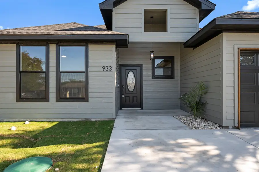 933 Nacogdoches River Drive, Granbury, TX 76048 - #3