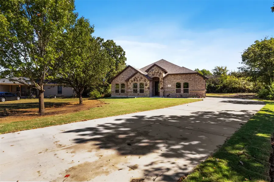1594 E Springcrest Circle, Lancaster, TX 75134 - #2