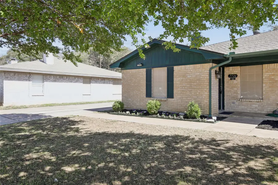 7726 Jennifer Lane, North Richland Hills, TX 76182 - #2