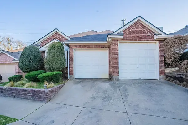 1224 Falcon Trail, Bedford, TX 76021