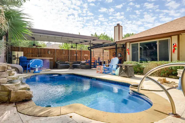 4948 Shady Oak Trail, Grand Prairie, TX 75052